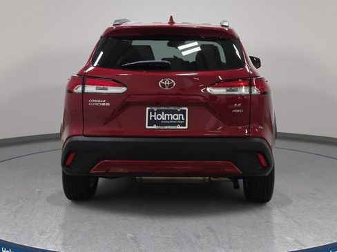 Used 2023 Toyota Corolla Cross LE w/ Moonroof Package AWD/4WD image 6