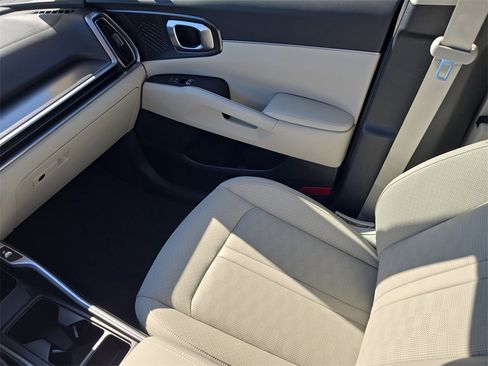New 2026 Kia Sorento S image 17
