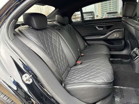 Used 2024 Mercedes-Benz S 580e 4MATIC Sedan image 19