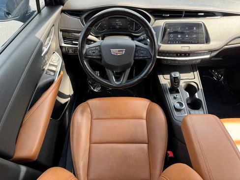 Used 2019 Cadillac XT4 Sport FWD image 15
