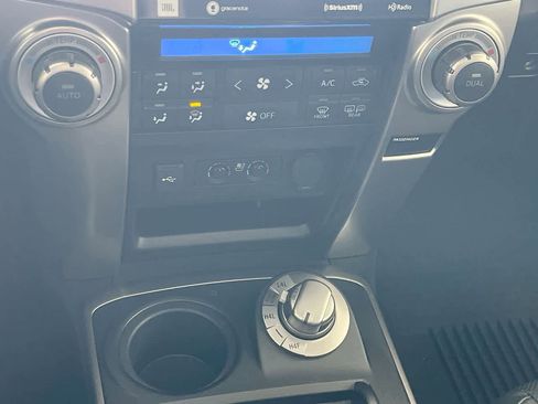 Used 2022 Toyota 4Runner Limited image 19