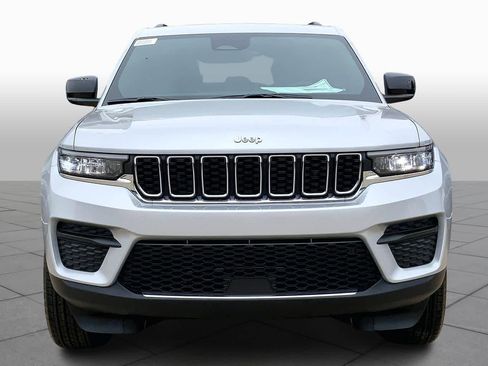 New 2026 Jeep Grand Cherokee Laredo X image 3