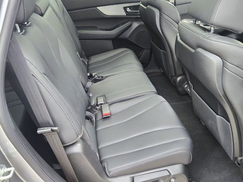 Used 2024 Acura MDX FWD image 17