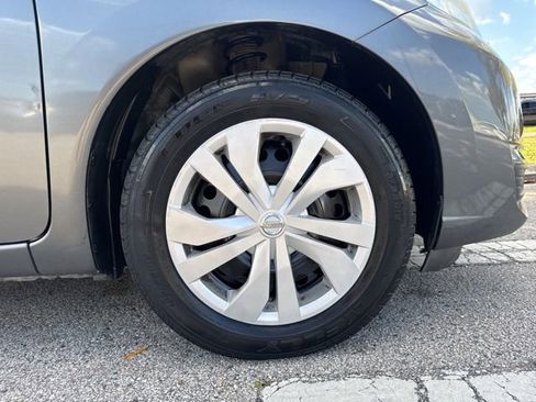 Used 2017 Nissan Versa Note SV image 9