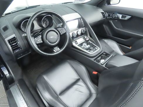 Used 2016 Jaguar F-TYPE Convertible image 17
