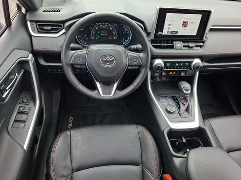 Used 2023 Toyota RAV4 SE w/ Weather & Moonroof Package AWD/4WD image 11