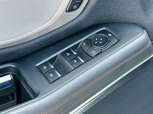 Used 2025 Ford Expedition Active RWD image 18