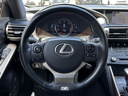 Used 2015 Lexus IS 250 w/ F-Sport Package RWD image 10