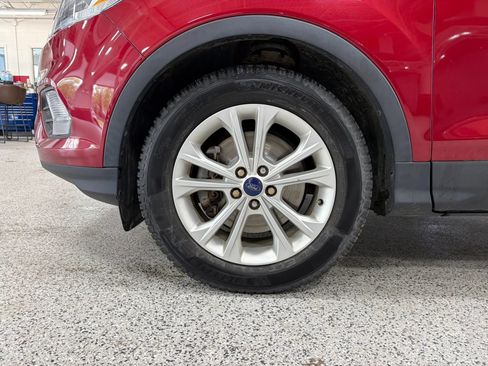Used 2017 Ford Escape SE w/ Equipment Group 201A AWD/4WD image 14