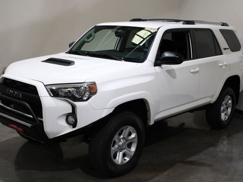 Used 2017 Toyota 4Runner TRD Pro image 8