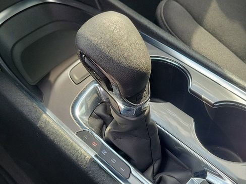 Used 2023 Chevrolet Malibu LT FWD image 33