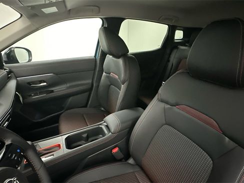 New 2025 Nissan Kicks SR w/ Interior Electronics Package image 9