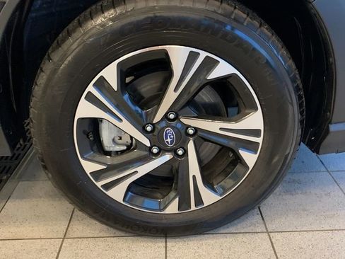 Used 2025 Subaru Crosstrek 2.0i Premium w/ Crosstrek Mirror Package image 17