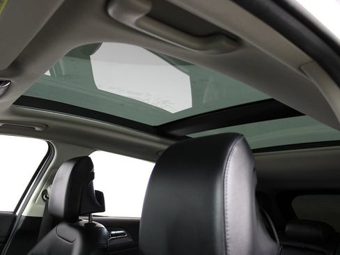 Used 2023 Kia Sportage SX image 30