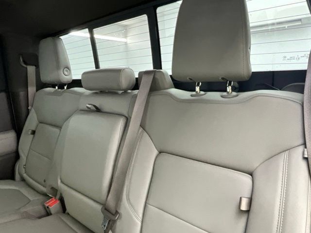 Used 2019 Chevrolet Silverado 1500 LTZ w/ LTZ Premium Package AWD/4WD image 8
