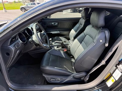 Used 2016 Ford Mustang GT Premium w/ GT Performance Package RWD image 11