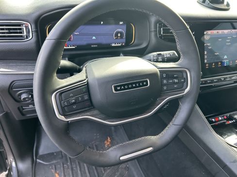 Used 2022 Jeep Wagoneer Series II image 30