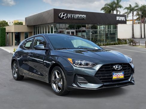Used 2020 Hyundai Veloster 2.0 FWD image 1