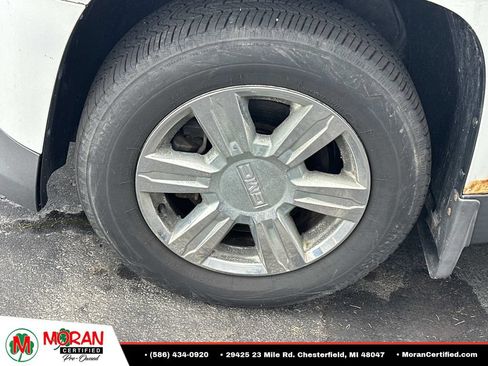 Used 2015 GMC Terrain SLE w/ Safety Package AWD/4WD image 7