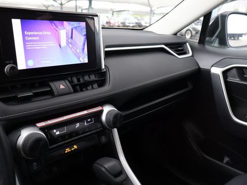 Certified 2025 Toyota RAV4 LE AWD/4WD image 23