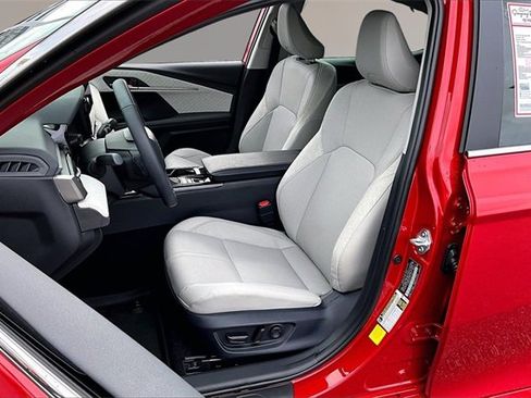 Used 2026 Toyota Camry XLE image 18