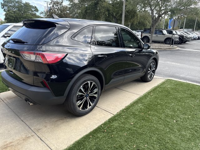 Certified 2021 Ford Escape SE w/ SE Sport Appearance Package FWD image 2