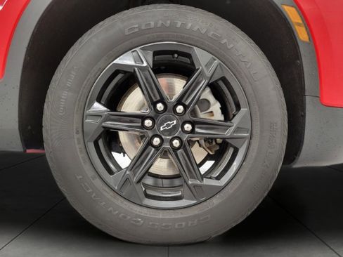 Used 2024 Chevrolet Blazer LT w/ Convenience Package image 3
