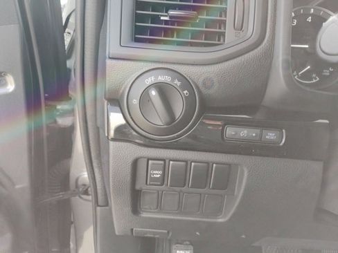 Used 2022 Nissan Titan SV w/ Accessory Utility Package image 14