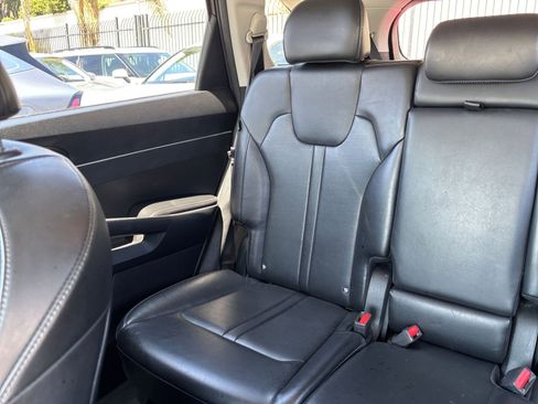 Used 2024 Kia Sorento S FWD image 42