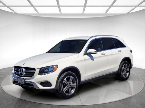 Used 2019 Mercedes-Benz GLC 300 4MATIC image 8
