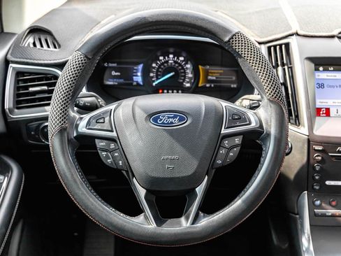 Used 2019 Ford Edge Titanium w/ Equipment Group 301A FWD image 12