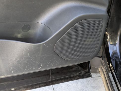 Used 2021 Nissan Rogue SV image 15