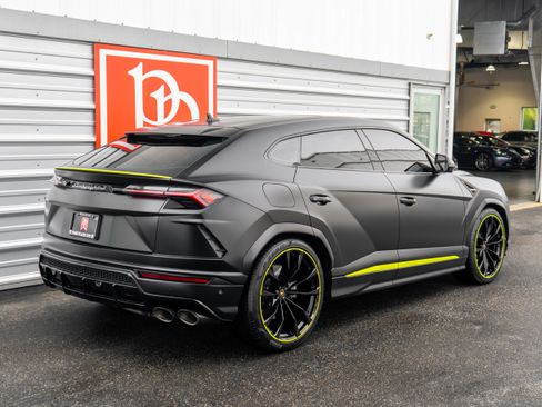 Used 2021 Lamborghini Urus AWD/4WD image 52