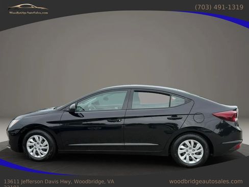 Used 2019 Hyundai Elantra SE w/ Cargo Package FWD image 8