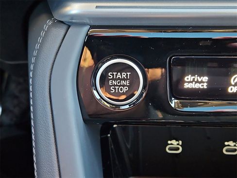 New 2025 Audi Q5 Premium image 16