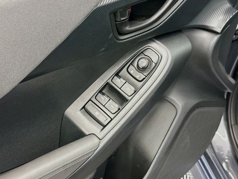Used 2024 Subaru Crosstrek 2.0i Premium image 15