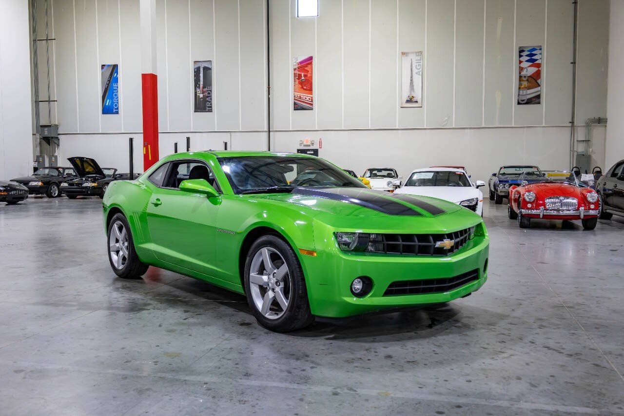 Used 2010 Chevrolet Camaro LT RWD image 9