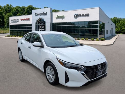 Used 2025 Nissan Sentra S FWD image 8