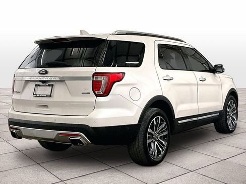 Used 2017 Ford Explorer Platinum AWD/4WD image 11