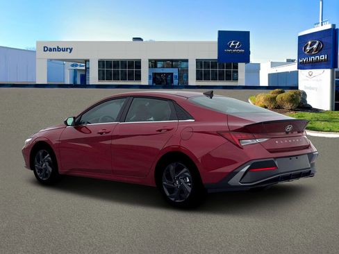 New 2026 Hyundai Elantra SEL Sport Premium FWD image 4
