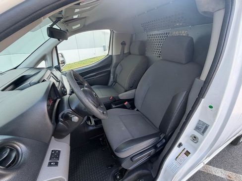 Used 2017 Nissan NV200 SV w/ Technology Package FWD image 19