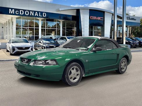 Used 2000 Ford Mustang V6 image 1