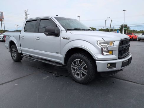 Used 2016 Ford F150 XLT w/ Equipment Group 302A Luxury AWD/4WD image 7