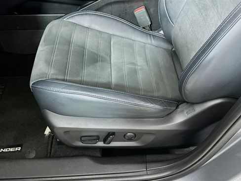 Used 2023 Mitsubishi Outlander SE FWD image 9