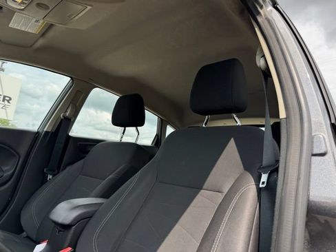Used 2018 Ford Fiesta SE w/ Cold Weather Package FWD image 6