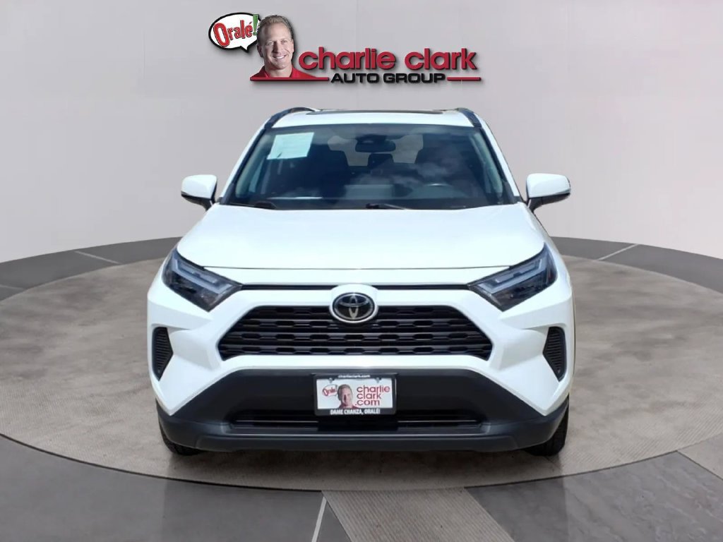 Used 2022 Toyota RAV4 XLE w/ Convenience Package FWD image 8