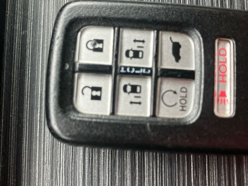 Used 2019 Honda Odyssey EX image 31
