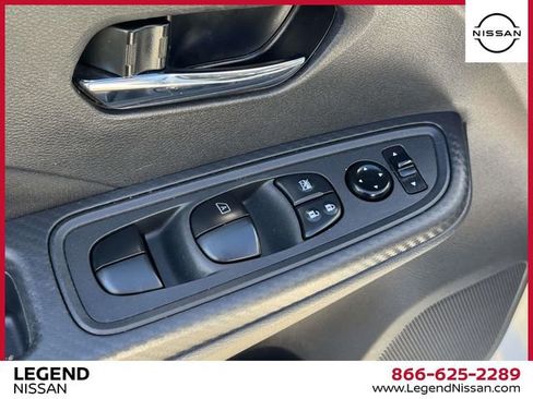 Used 2022 Nissan Versa SV image 14