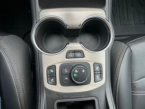 Used 2022 GMC Terrain Denali w/ Denali Premium Package image 32