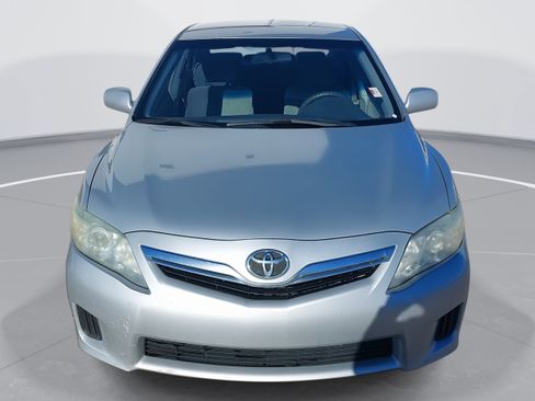 Used 2011 Toyota Camry BASE image 2